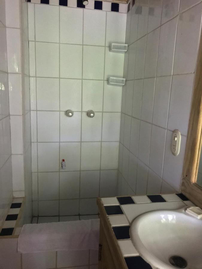 Roatan Bed & Breakfast Apartments ウェスト・エンド エクステリア 写真