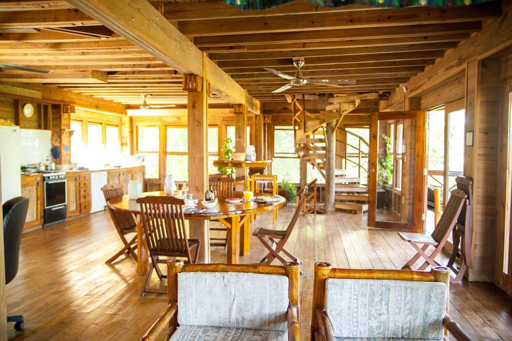 Roatan Bed & Breakfast Apartments ウェスト・エンド エクステリア 写真