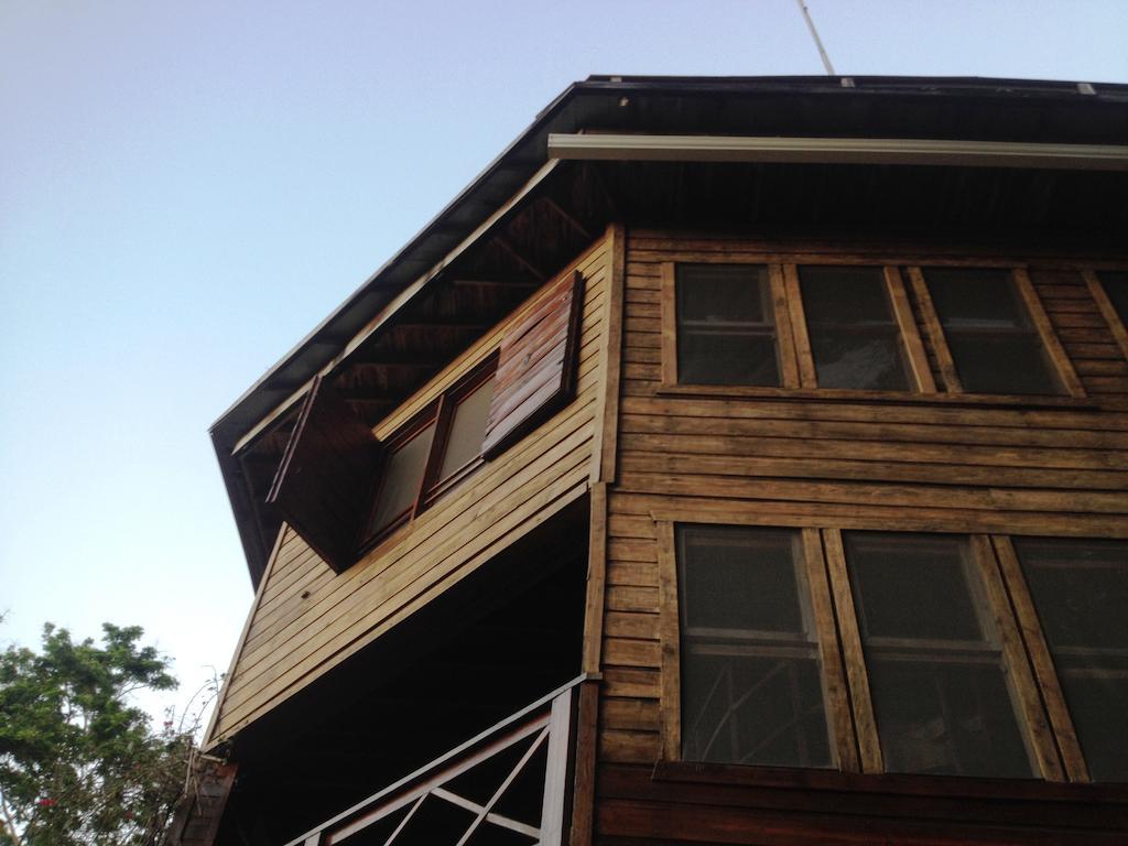 Roatan Bed & Breakfast Apartments ウェスト・エンド エクステリア 写真
